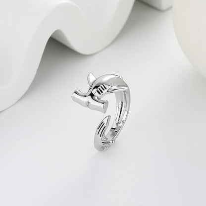 VELOURA Shark Ring